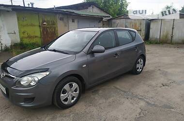 Хэтчбек Hyundai i30 2010 в Житомире