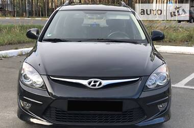 Универсал Hyundai i30 2010 в Киеве