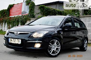 Універсал Hyundai i30 2010 в Івано-Франківську