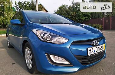 Универсал Hyundai i30 2013 в Киеве