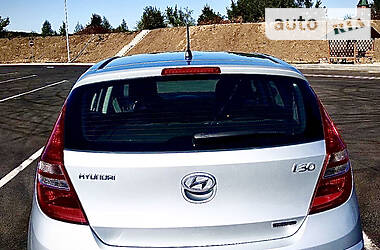 Седан Hyundai i30 2009 в Полтаве