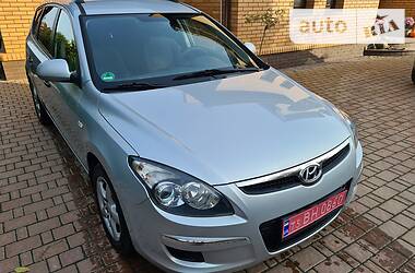 Универсал Hyundai i30 2009 в Луцке