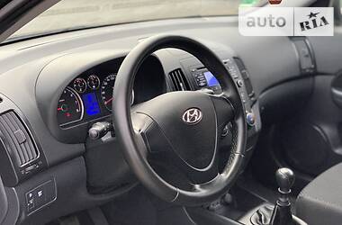 Универсал Hyundai i30 2009 в Луцке