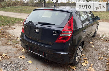 Хэтчбек Hyundai i30 2009 в Харькове