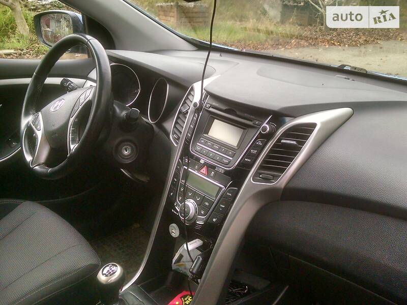 Универсал Hyundai i30 2012 в Каменец-Подольском