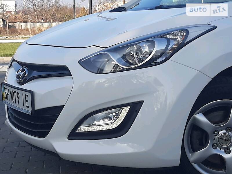 Хэтчбек Hyundai i30 2012 в Измаиле