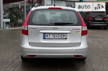 Универсал Hyundai i30 2011 в Днепре
