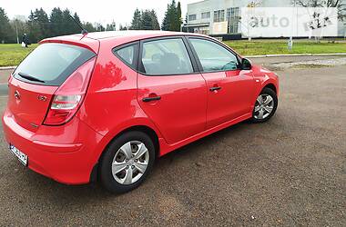 Хэтчбек Hyundai i30 2010 в Ровно