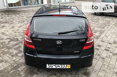 Хэтчбек Hyundai i30 2011 в Ровно