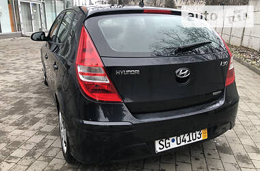 Хэтчбек Hyundai i30 2011 в Ровно