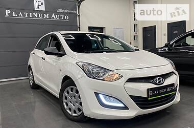 Хэтчбек Hyundai i30 2012 в Одессе