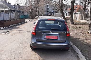 Универсал Hyundai i30 2010 в Одессе