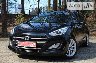 Универсал Hyundai i30 2016 в Дрогобыче