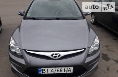 Универсал Hyundai i30 2012 в Полтаве