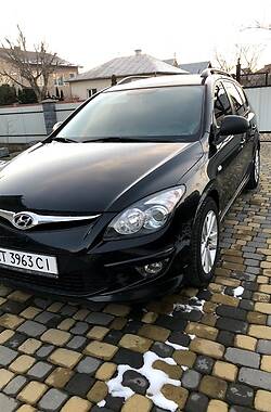 Универсал Hyundai i30 2011 в Ивано-Франковске