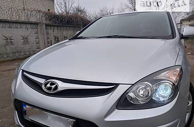 Хэтчбек Hyundai i30 2011 в Желтых Водах