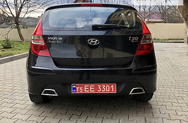 Хэтчбек Hyundai i30 2010 в Стрые