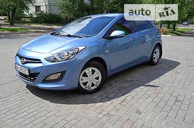 Хэтчбек Hyundai i30 2012 в Северодонецке