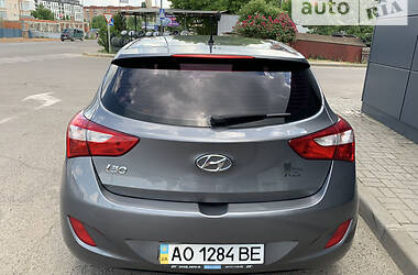 Хэтчбек Hyundai i30 2013 в Ужгороде