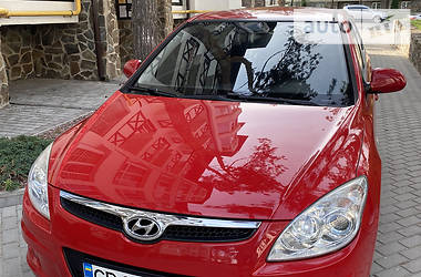Хэтчбек Hyundai i30 2008 в Киеве
