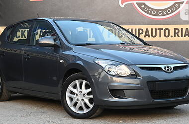 Хэтчбек Hyundai i30 2010 в Бердичеве