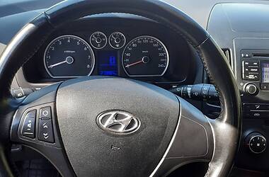 Хэтчбек Hyundai i30 2011 в Житомире