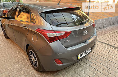 Хэтчбек Hyundai i30 2013 в Днепре