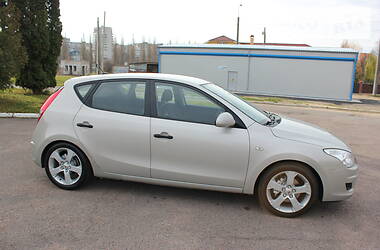 Хэтчбек Hyundai i30 2008 в Ровно