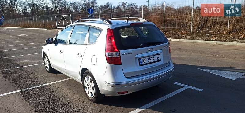 Универсал Hyundai i30 2008 в Запорожье