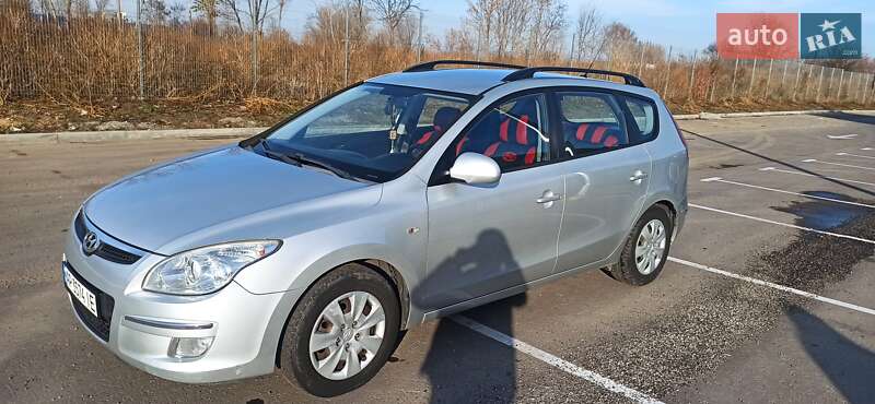 Универсал Hyundai i30 2008 в Запорожье