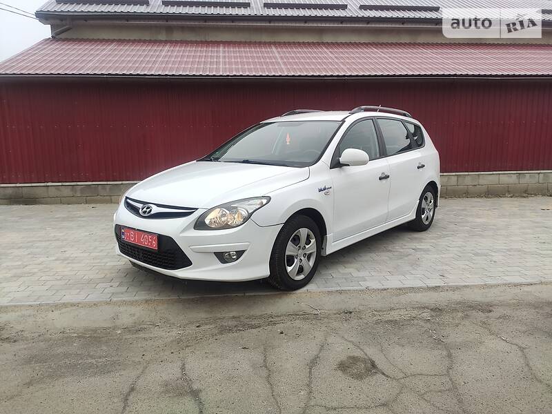 Универсал Hyundai i30 2011 в Звенигородке