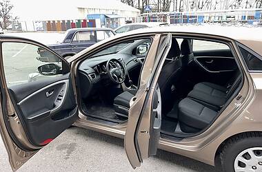 Хэтчбек Hyundai i30 2013 в Днепре