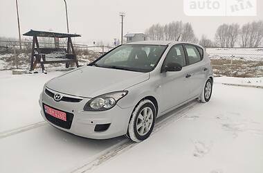 Хэтчбек Hyundai i30 2009 в Звенигородке