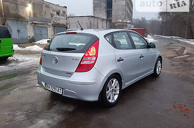 Хэтчбек Hyundai i30 2011 в Днепре