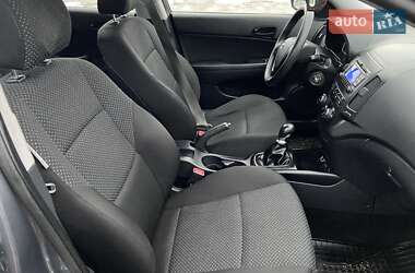 Універсал Hyundai i30 2010 в 