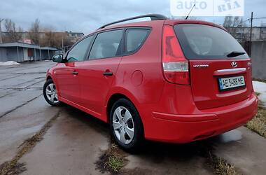 Универсал Hyundai i30 2010 в Днепре