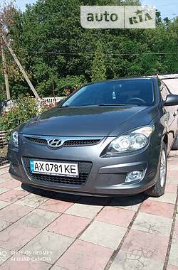 Хэтчбек Hyundai i30 2009 в Валках