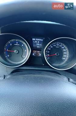 Универсал Hyundai i30 2013 в Ужгороде