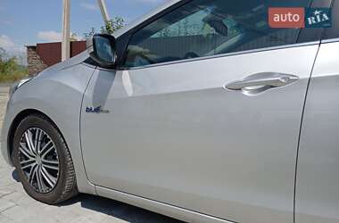 Универсал Hyundai i30 2013 в Ужгороде