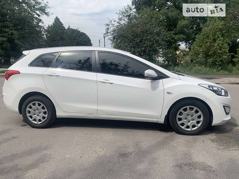 Универсал Hyundai i30 2014 в Крыжополе фото 8 Универсал Hyundai i30 2014 в Крыжополе