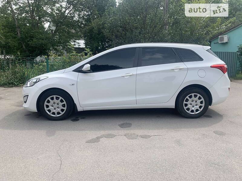 Универсал Hyundai i30 2014 в Крыжополе фото 3 Универсал Hyundai i30 2014 в Крыжополе