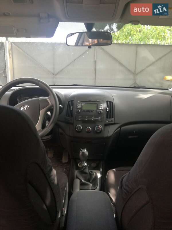 Хетчбек Hyundai i30 2012 в Мукачевому