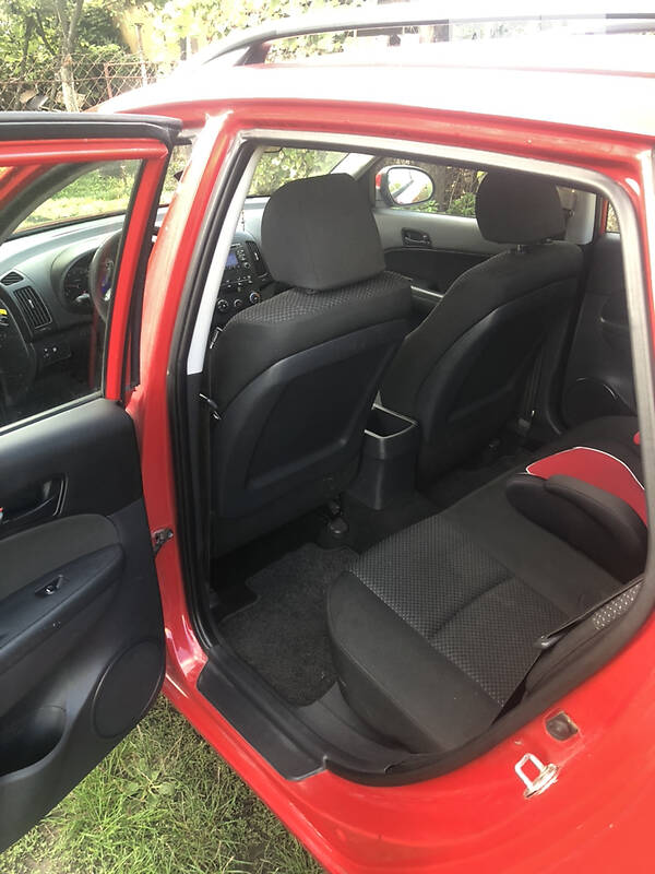 Універсал Hyundai i30 2009 в Шептицькому