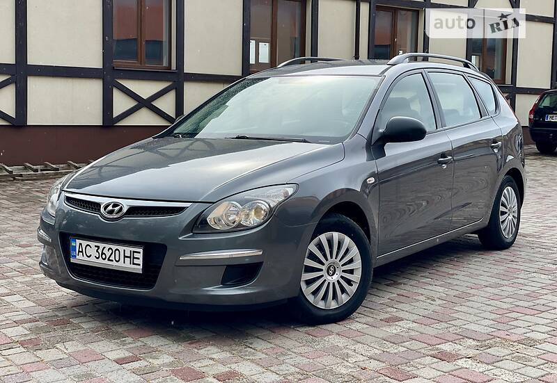 Универсал Hyundai i30 2009 в Ровно