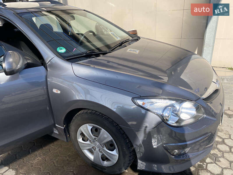 Універсал Hyundai i30 2011 в Луцьку