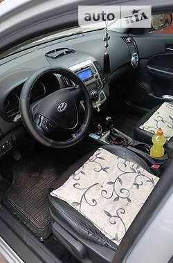 Универсал Hyundai i30 2009 в Кривом Роге