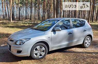 Хетчбек Hyundai i30 2008 в Прилуках