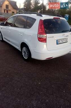 Универсал Hyundai i30 2011 в Львове