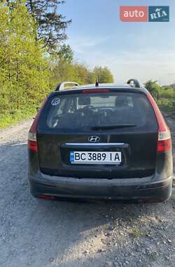 Універсал Hyundai i30 2010 в Радехові