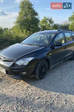 Універсал Hyundai i30 2010 в Радехові